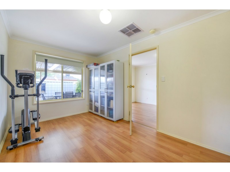 24 Jagger Crescent, Woodcroft SA 5162