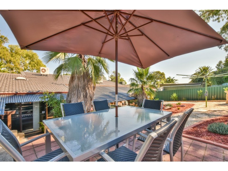 9 Ernest Crescent, Happy Valley SA 5159