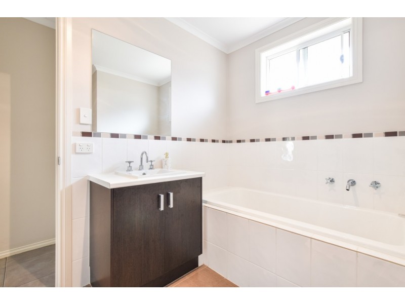 6 Karen Court, Morphett Vale SA 5162