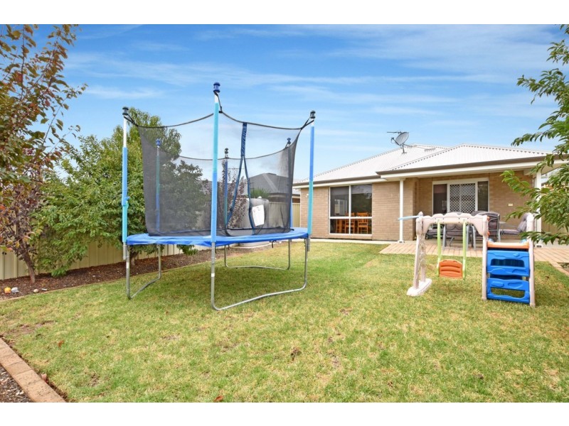 6 Karen Court, Morphett Vale SA 5162