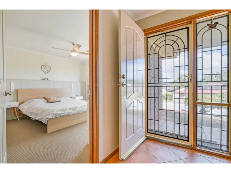 1 Jimmy Watson Drive, Woodcroft SA 5162