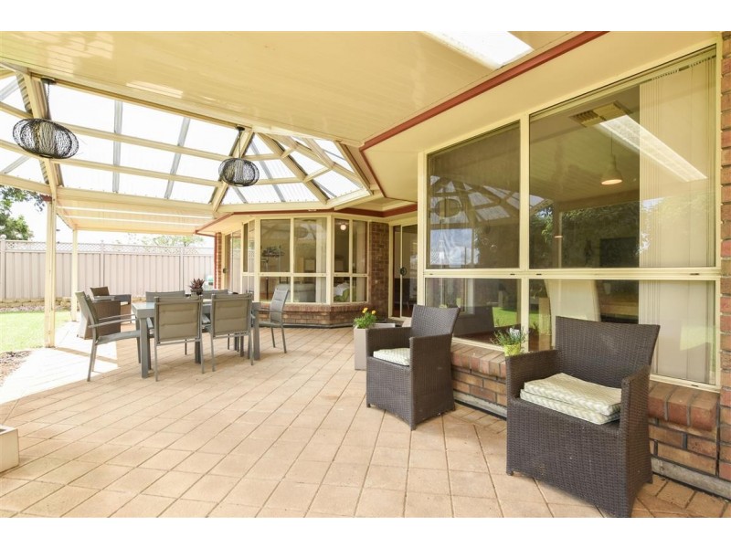 1 Jimmy Watson Drive, Woodcroft SA 5162