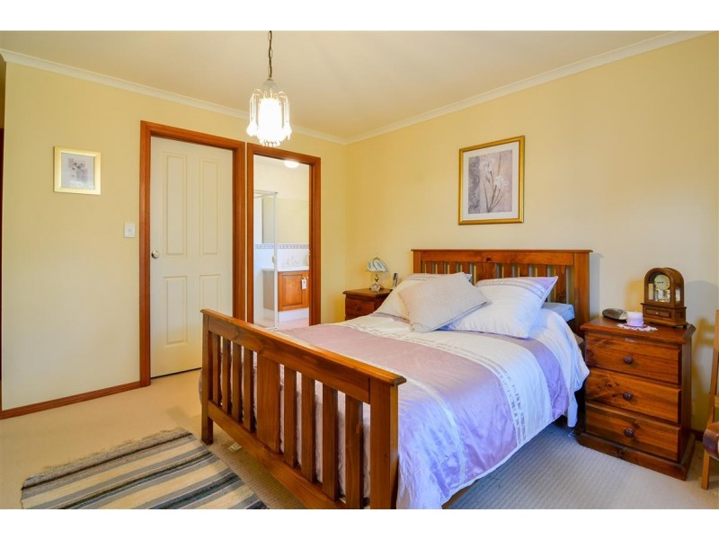 45 Barry Road, Oaklands Park SA 5046