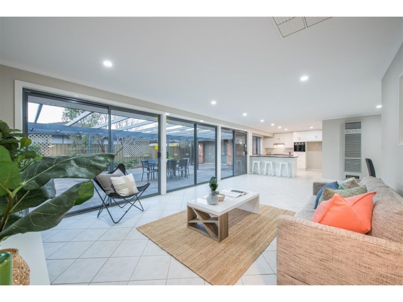 3 Jerri Court, Woodcroft SA 5162