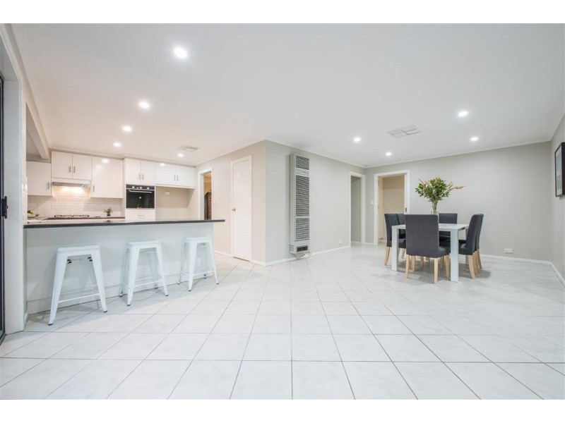 3 Jerri Court, Woodcroft SA 5162