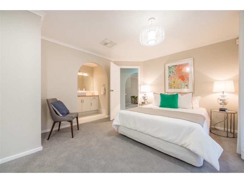 3 Jerri Court, Woodcroft SA 5162