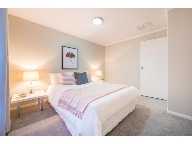 3 Jerri Court, Woodcroft SA 5162