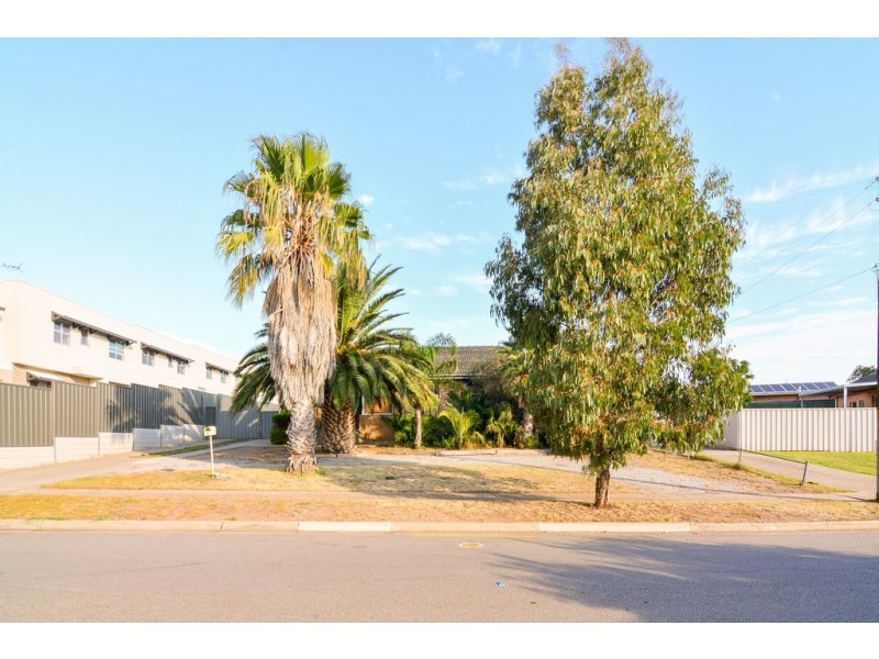 8 Sismey Road, Christies Beach SA 5165