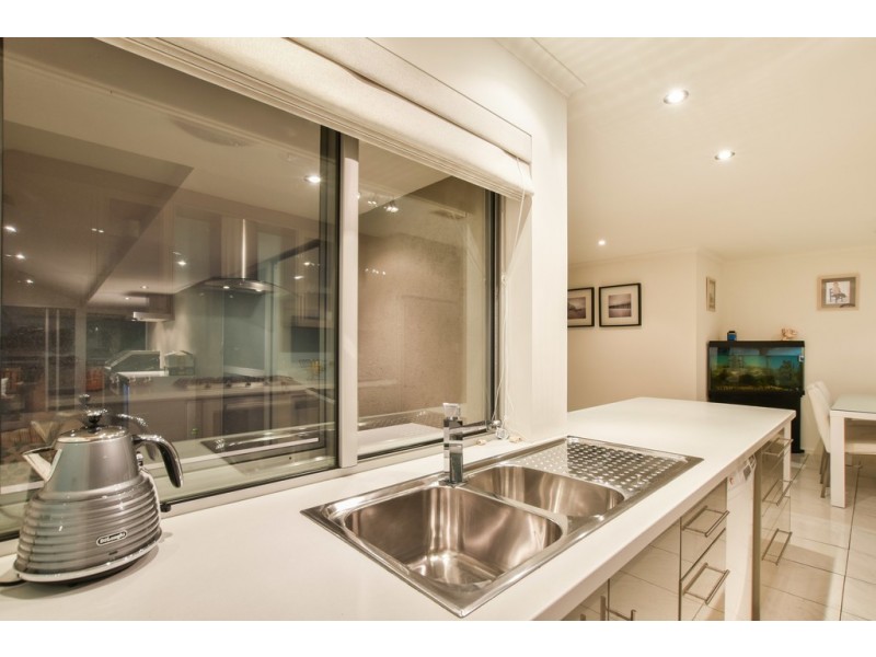 12 Tigress Drive, Hallett Cove SA 5158