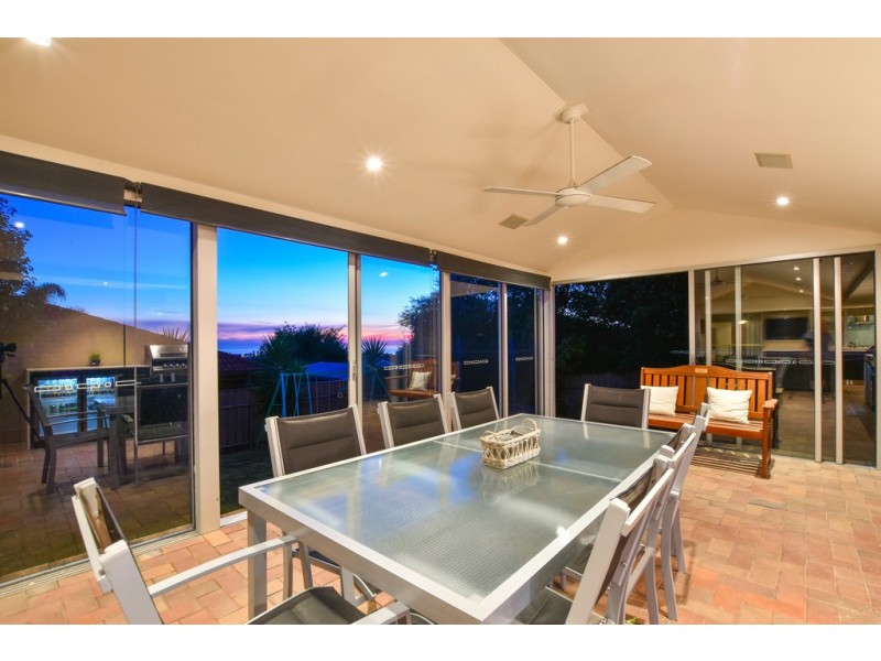 12 Tigress Drive, Hallett Cove SA 5158