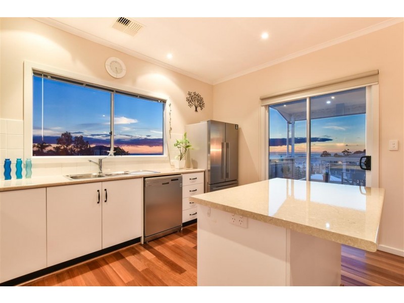 140 Perry Barr Road, Hallett Cove SA 5158