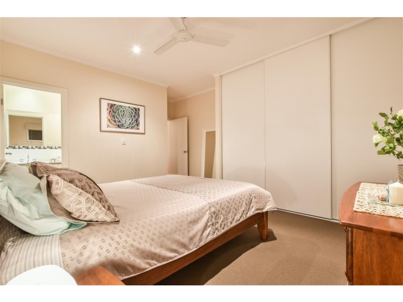 140 Perry Barr Road, Hallett Cove SA 5158