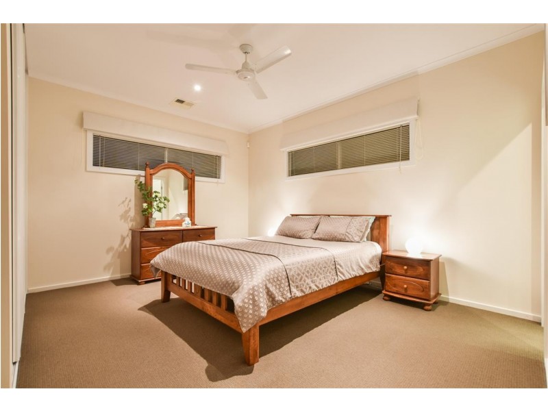 140 Perry Barr Road, Hallett Cove SA 5158