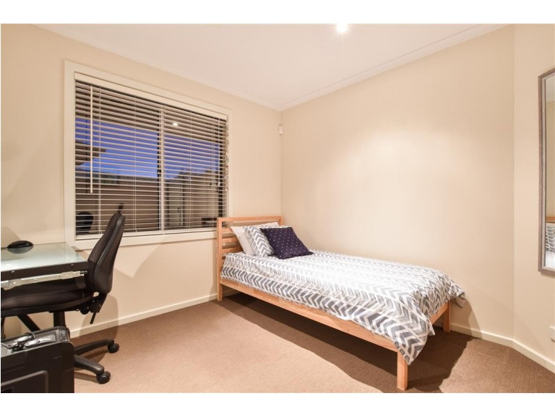 140 Perry Barr Road, Hallett Cove SA 5158