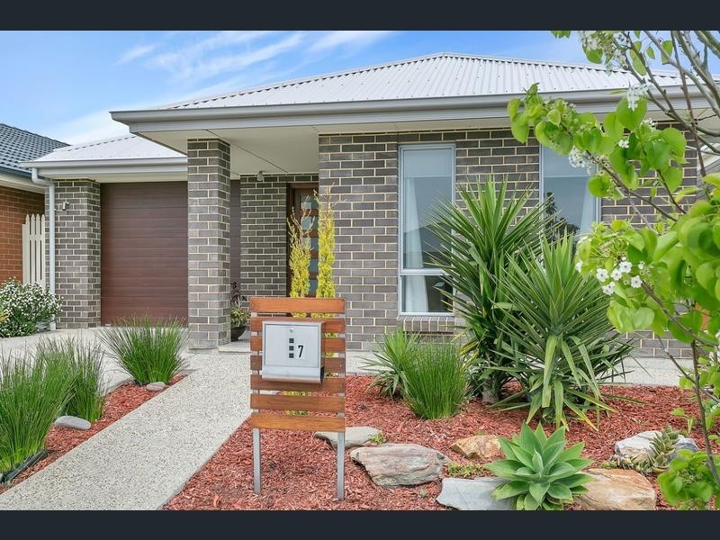7 Apollo Street, Woodcroft SA 5162