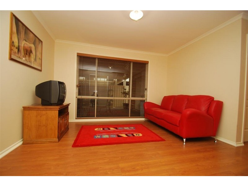 40 Sovereign Drive, Woodcroft SA 5162