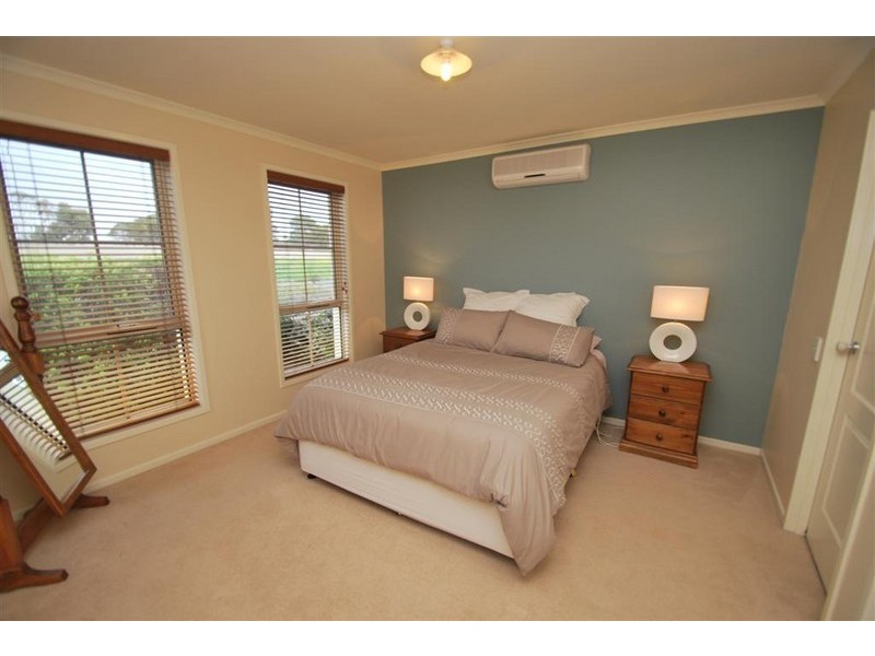 40 Sovereign Drive, Woodcroft SA 5162