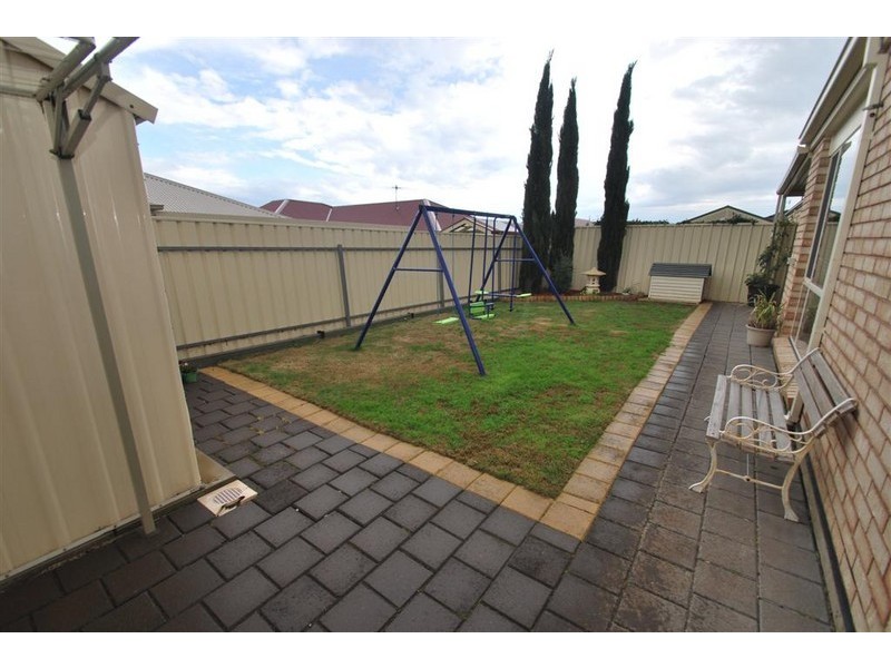 40 Sovereign Drive, Woodcroft SA 5162