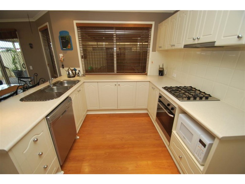 40 Sovereign Drive, Woodcroft SA 5162