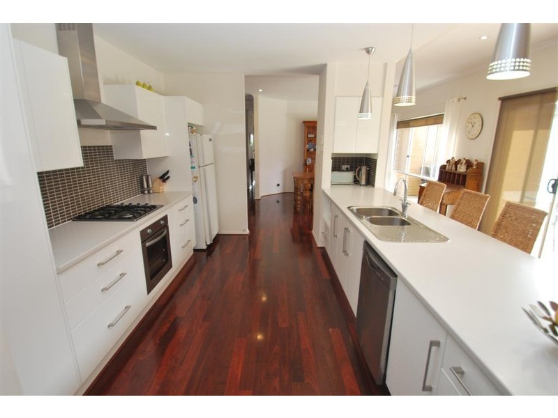 41 Holdfast Dr, Sheidow Park SA 5158