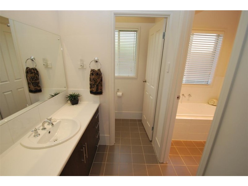 41 Holdfast Dr, Sheidow Park SA 5158