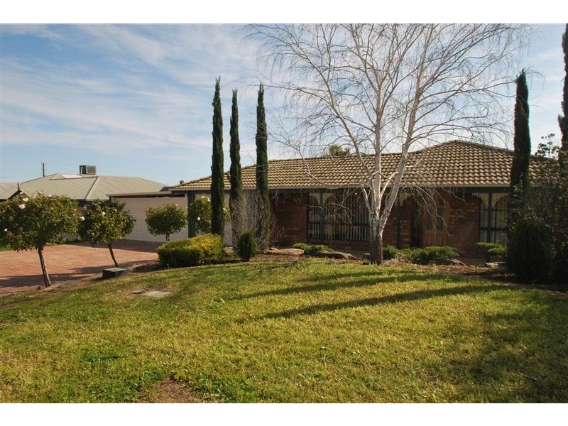 4 Hibiscus Ct, Morphett Vale SA 5162