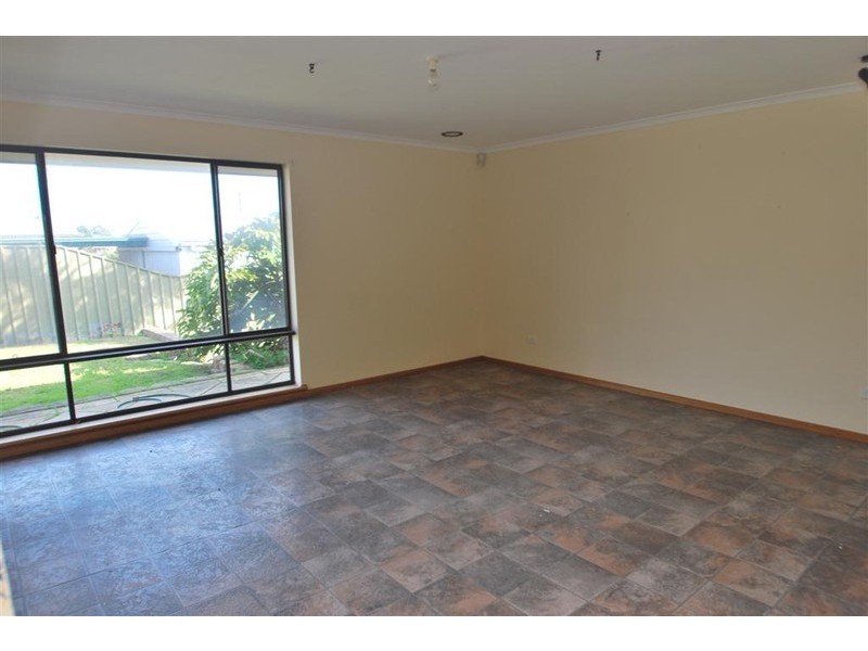 4 Hibiscus Ct, Morphett Vale SA 5162