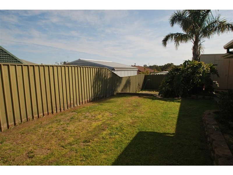 4 Hibiscus Ct, Morphett Vale SA 5162