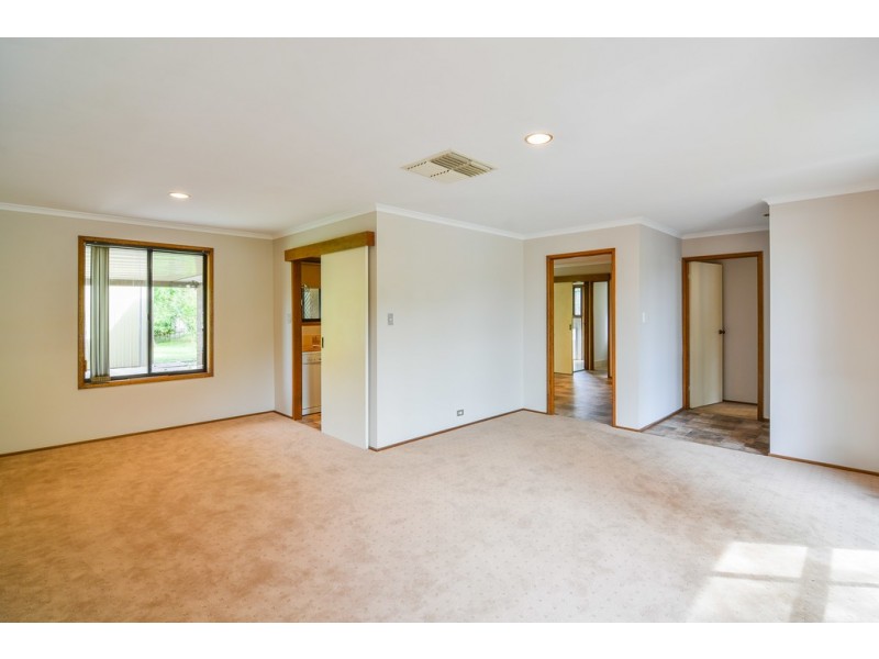 53 Barton Drive, Trott Park SA 5158