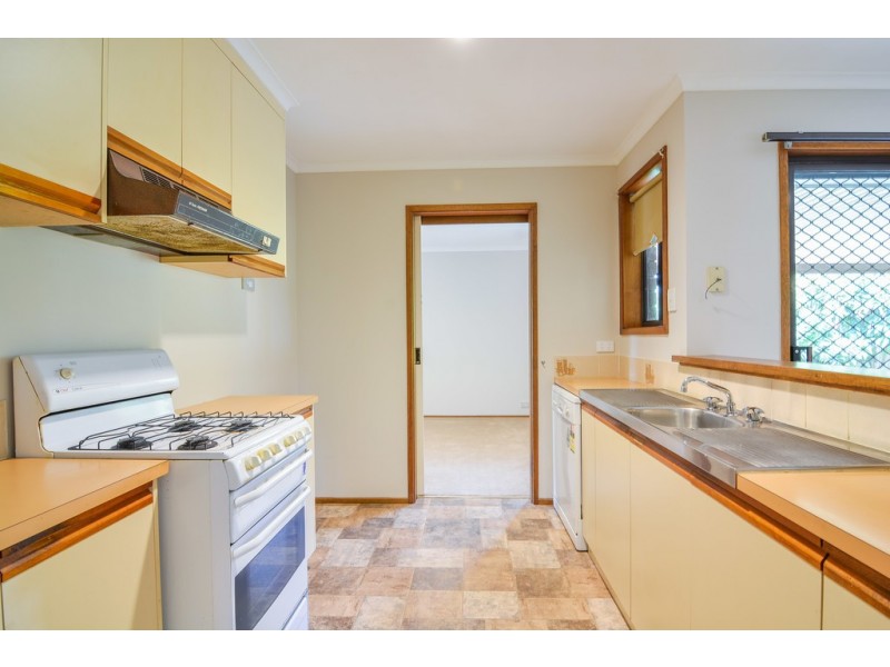53 Barton Drive, Trott Park SA 5158