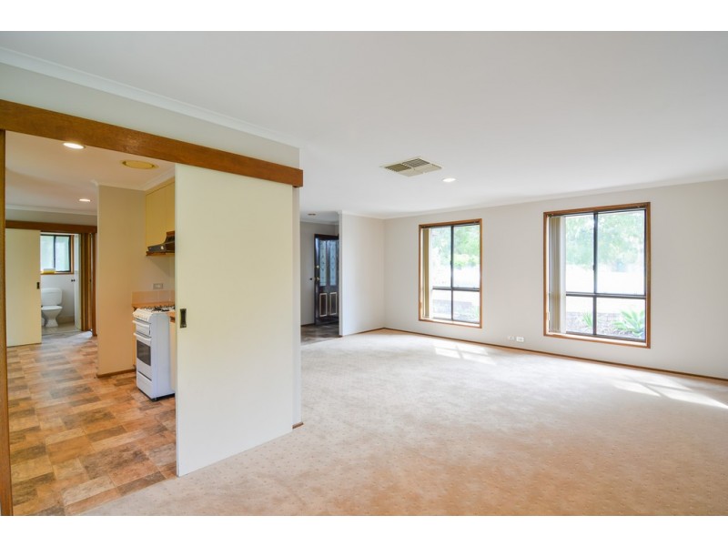 53 Barton Drive, Trott Park SA 5158