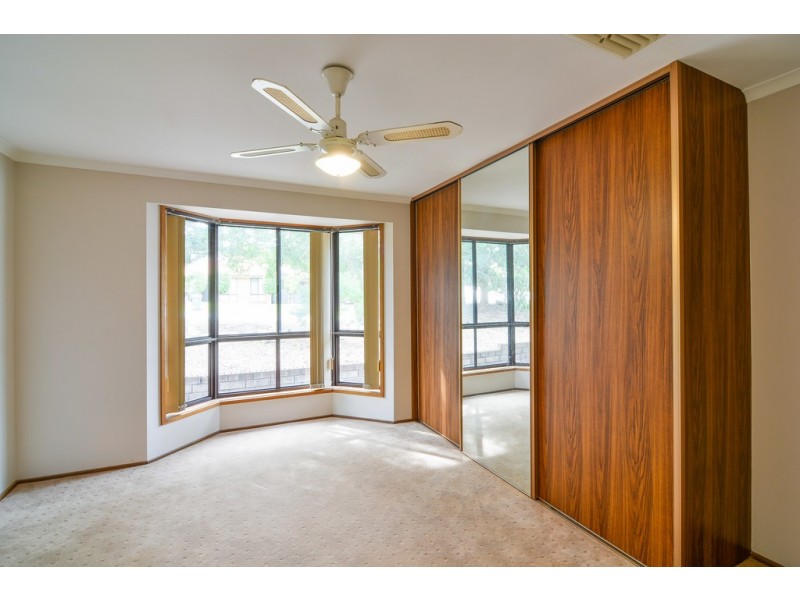 53 Barton Drive, Trott Park SA 5158