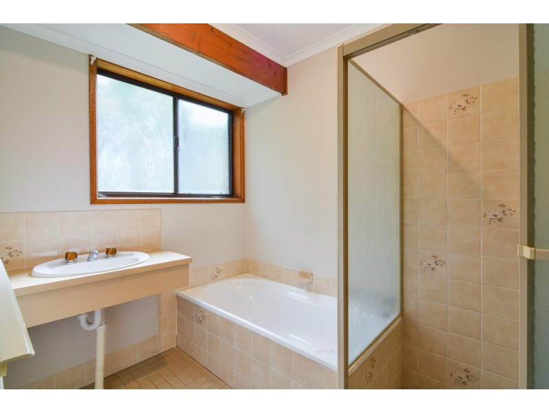 53 Barton Drive, Trott Park SA 5158