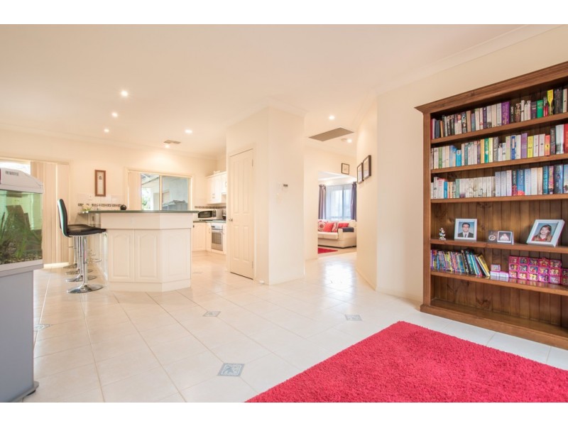 11 Vales Court, Mclaren Vale SA 5171