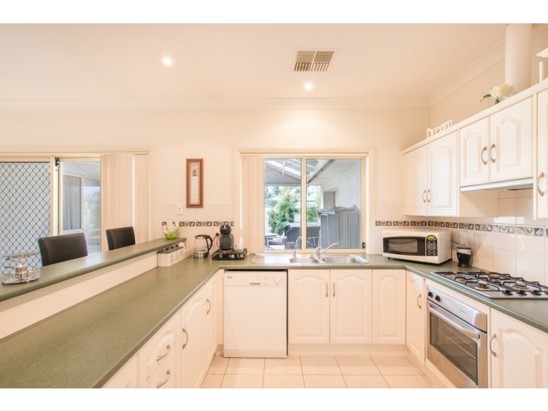 11 Vales Court, Mclaren Vale SA 5171