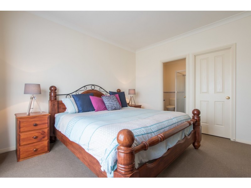 11 Vales Court, Mclaren Vale SA 5171