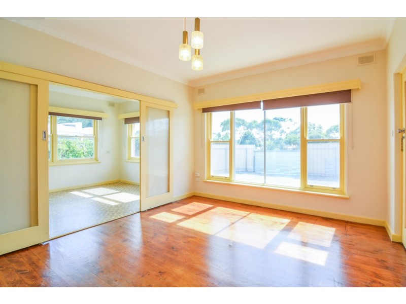 382 Beach Road, Hackham SA 5163