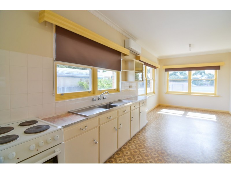 382 Beach Road, Hackham SA 5163
