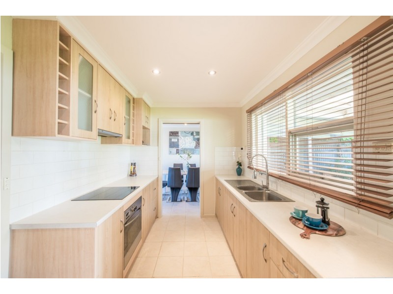 2 Parham Crescent, Port Noarlunga SA 5167