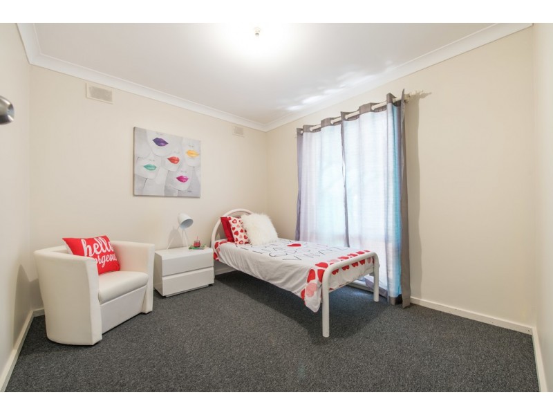 2 Parham Crescent, Port Noarlunga SA 5167