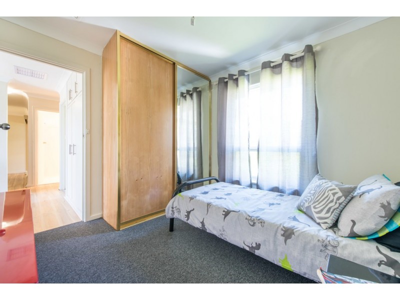 2 Parham Crescent, Port Noarlunga SA 5167