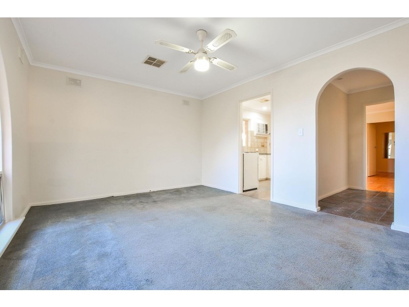 25 Midhurst Ave, Christie Downs SA 5164