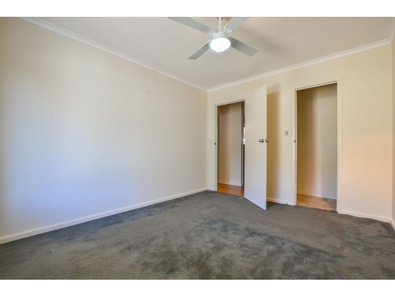 25 Midhurst Ave, Christie Downs SA 5164