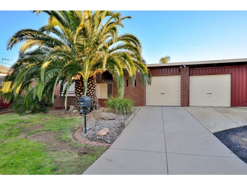 25 Midhurst Ave, Christie Downs SA 5164
