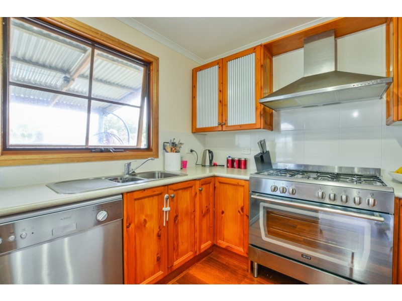 6 Manly Grove, Hayborough SA 5211