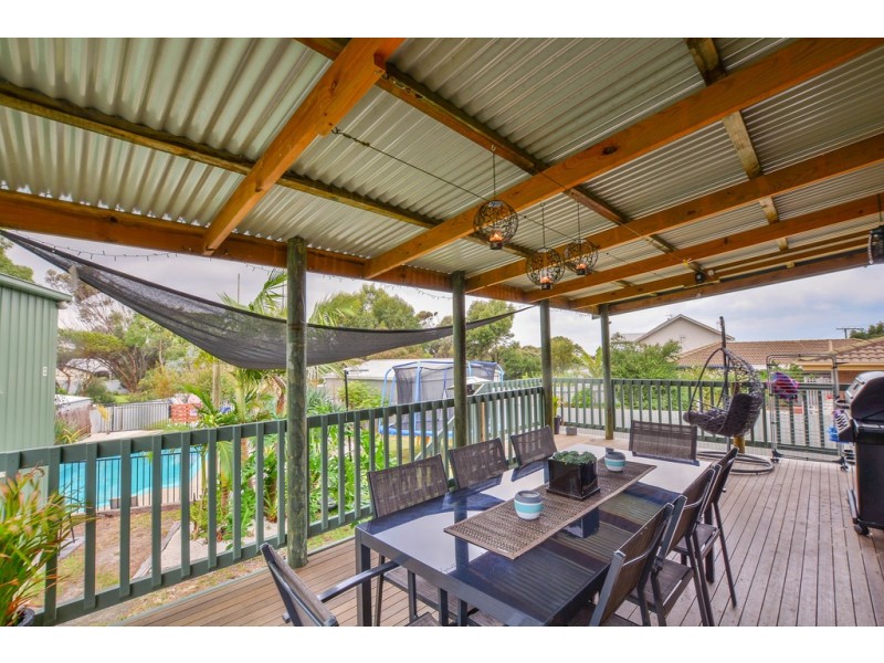 6 Manly Grove, Hayborough SA 5211