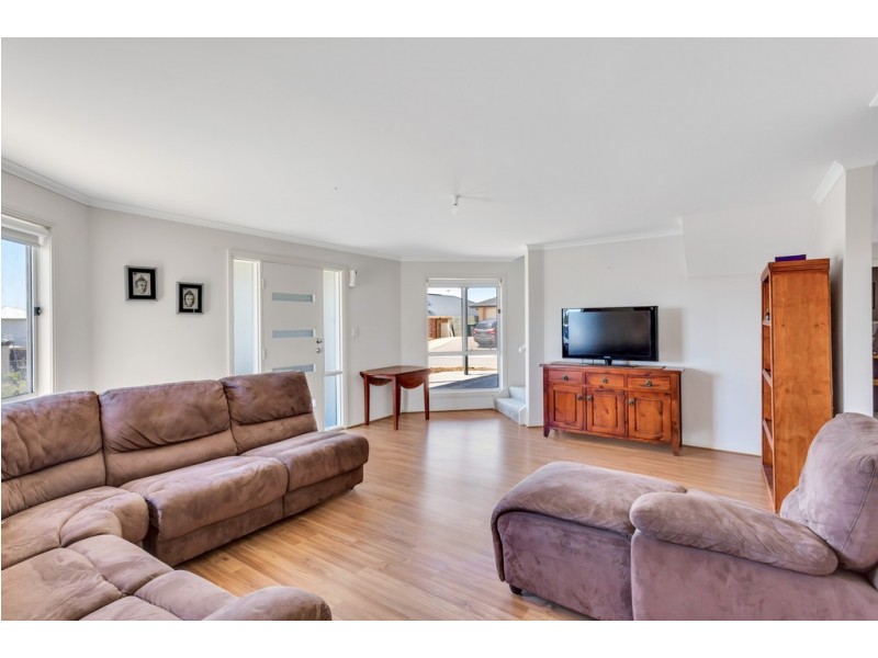 12 Caronia Cove, Sellicks Beach SA 5174
