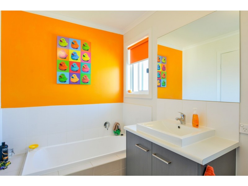 11A Hamilton Road, Aldinga Beach SA 5173