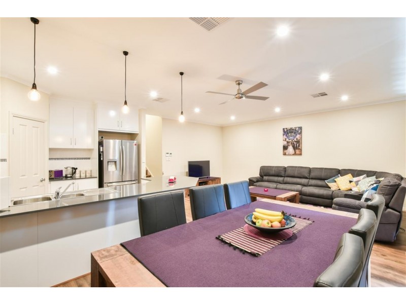 10 Maplewood Court, Flagstaff Hill SA 5159