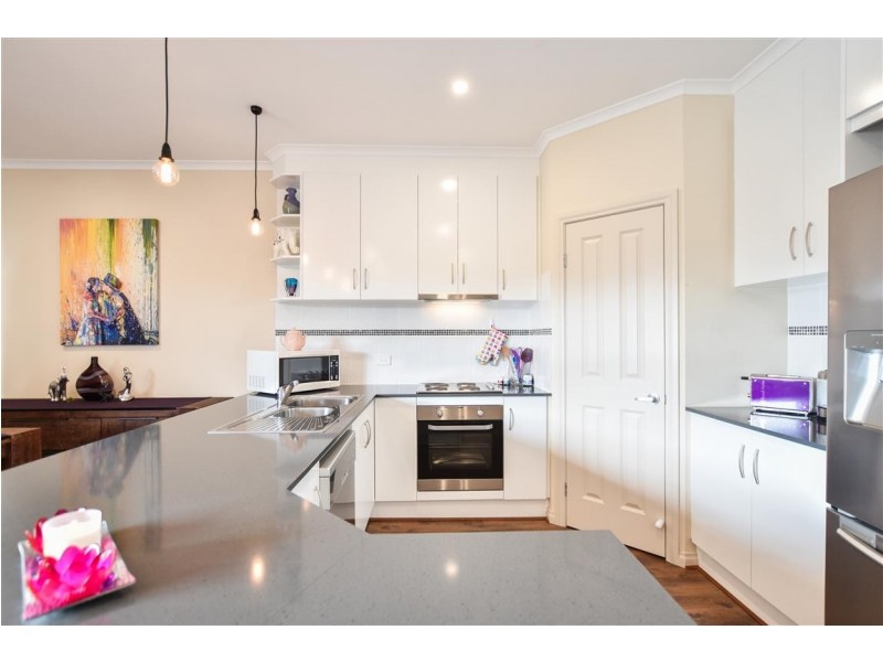 10 Maplewood Court, Flagstaff Hill SA 5159